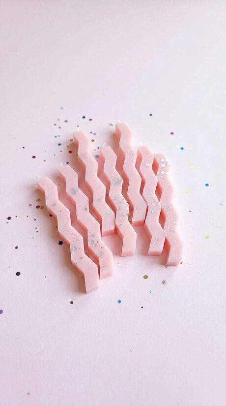 Pink Zig-Zag Birthday Cake Candles 10 cm (10 pcs)