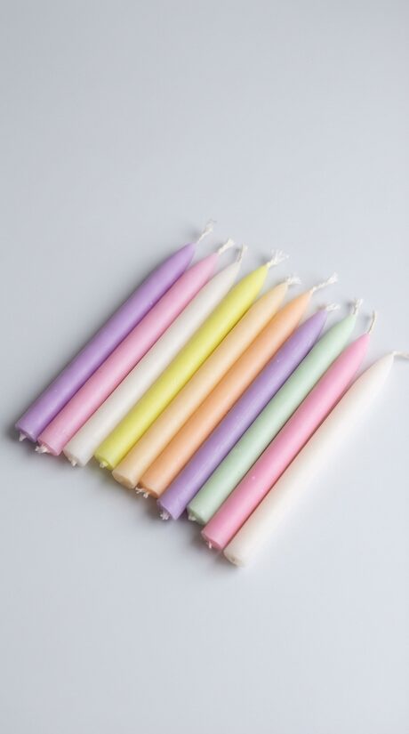 Beeswax candles for cakes and cupcakes, 8cm (Pastel mix)