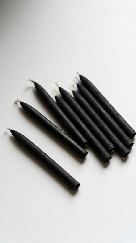 Beeswax Birthday Cake Candles, 8 cm, Black