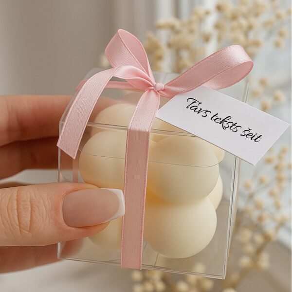 Personalizēta kāzu svece ar rozā lentu un kartīti, MarMar Candles Rīgā